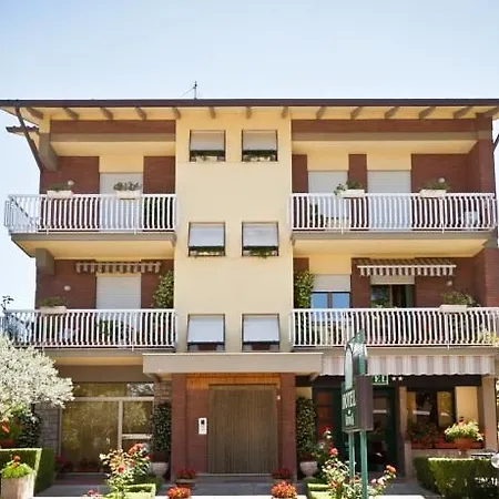 Vignola Hotel