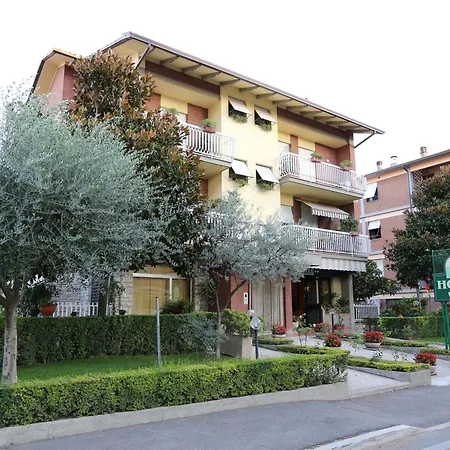 Vignola فندق
